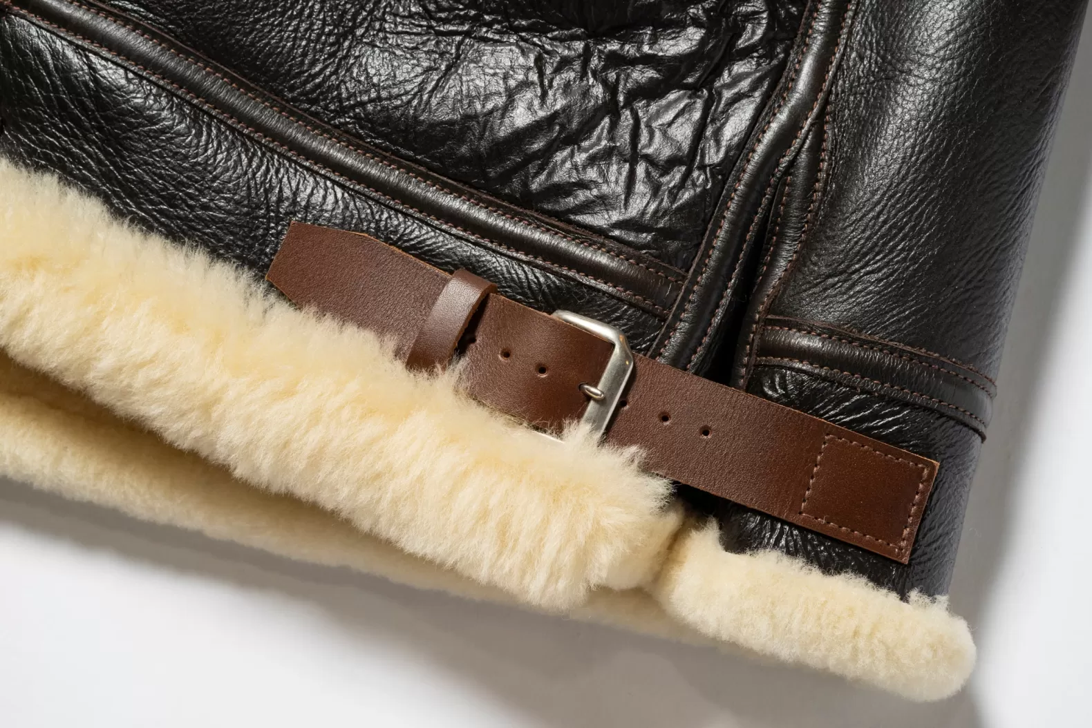 Military | Leather<The Real McCoy's TYPE B-3 REAL McCOY MFG. CO. S.BROWN